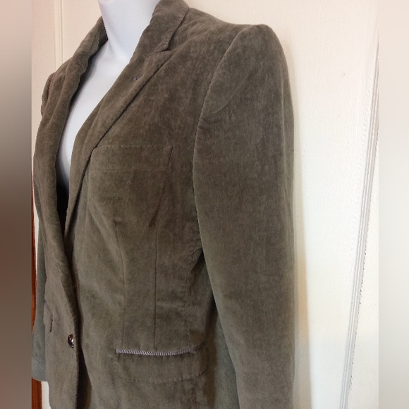 DOLCE AND GABBANA LADIES GRAY VELOUR BLAZER - Picture 2 of 16